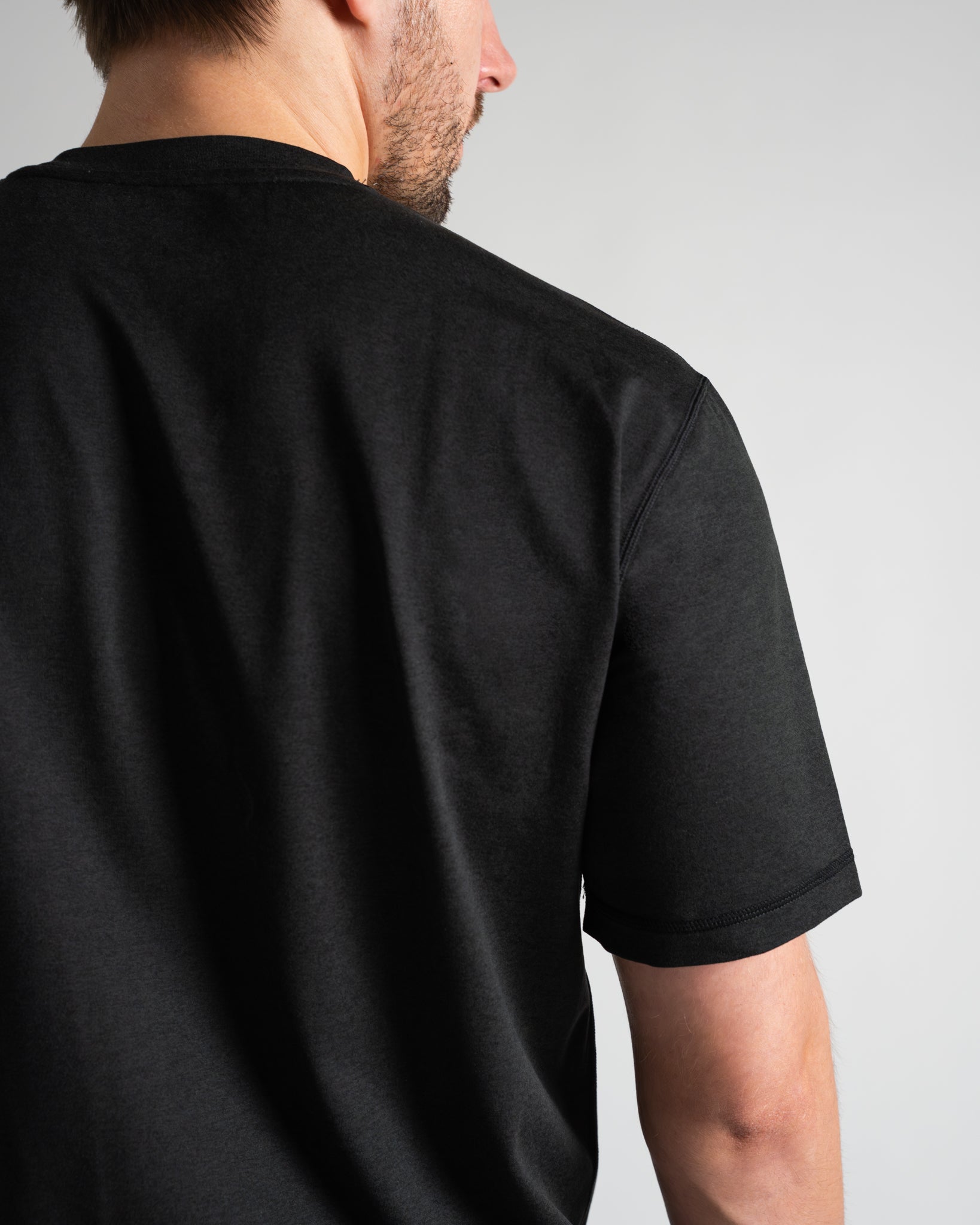 ActiveLoom™ Regular T-Shirt - Black