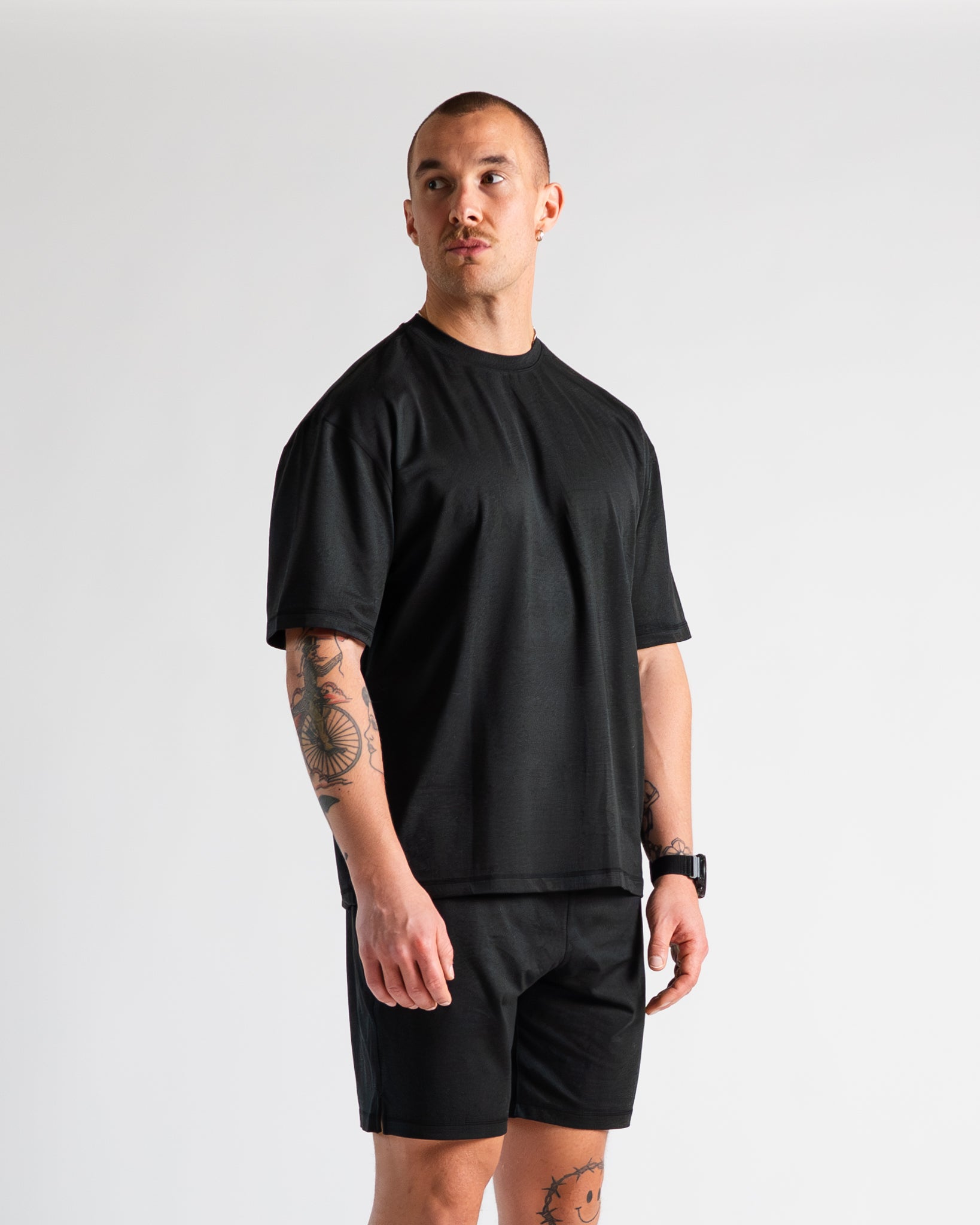 ActiveLoom™ Oversized T-Shirt - Black